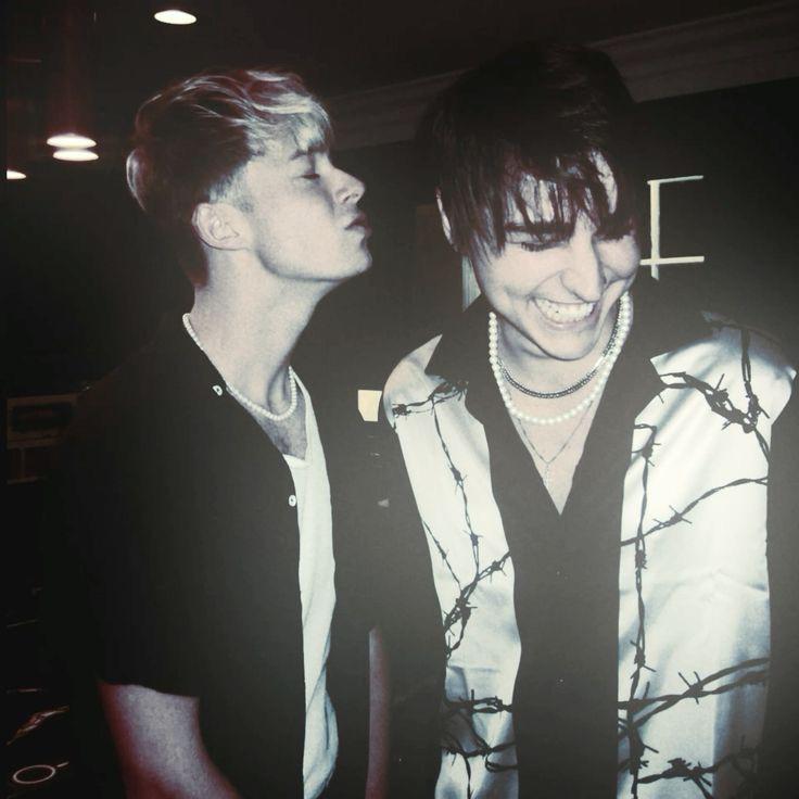 Samandcolby🖤👻's images