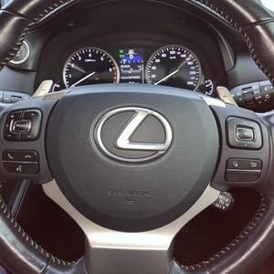 レクサスホワイト